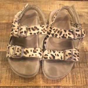 Mini Boden, leopard 🐆 print sandals, size: